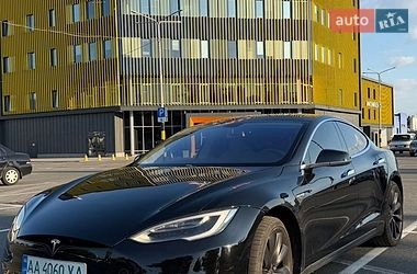 Лифтбек Tesla Model S 2014 в Киеве Лифтбек Tesla Model S 2014 в Киеве