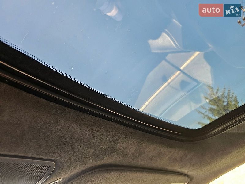 Ліфтбек Tesla Model S 2015 в Києві