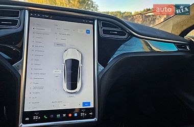 Ліфтбек Tesla Model S 2015 в Києві