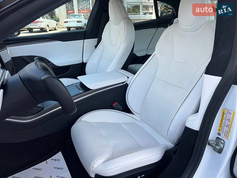 Ліфтбек Tesla Model S 2021 в Одесі