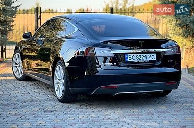 Лифтбек Tesla Model S 2013 в Дрогобыче