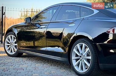Лифтбек Tesla Model S 2013 в Дрогобыче