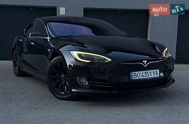 Ліфтбек Tesla Model S 2017 в Тернополі