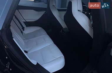 Ліфтбек Tesla Model S 2017 в Тернополі