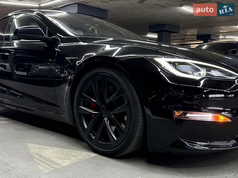 Лифтбек Tesla Model S 2023 в Одессе
