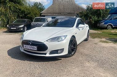 Лифтбек Tesla Model S 2016 в Белой Церкви