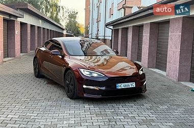 Лифтбек Tesla Model S 2021 в Ивано-Франковске Лифтбек Tesla Model S 2021 в Ивано-Франковске