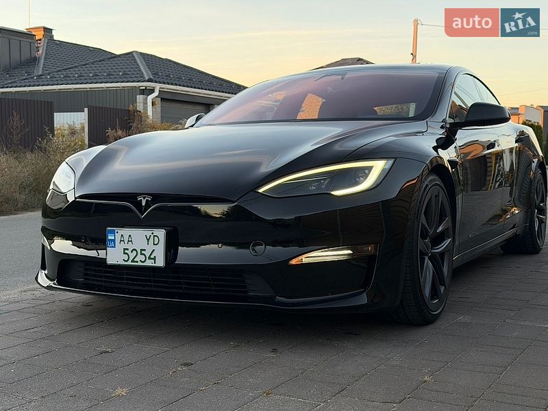 Лифтбек Tesla Model S 2023 в Киеве Лифтбек Tesla Model S 2023 в Киеве