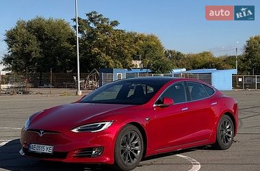 Ліфтбек Tesla Model S 2019 в Дніпрі