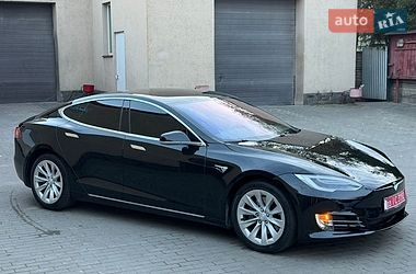 Лифтбек Tesla Model S 2017 в Владимире