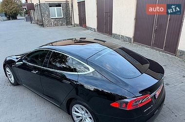 Лифтбек Tesla Model S 2017 в Владимире