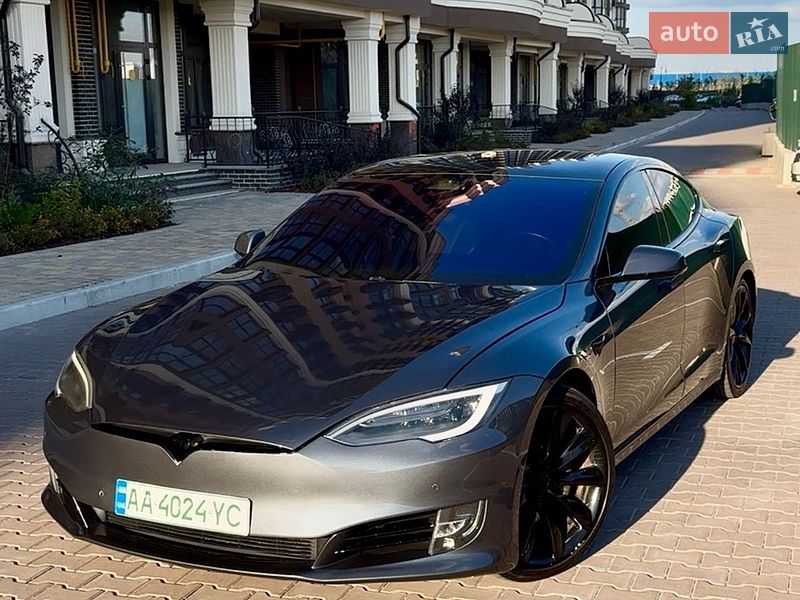 AUTO.RIA – Купить Серые авто Тесла Модель С - продажа Tesla Model