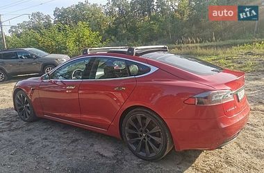 Ліфтбек Tesla Model S 2018 в Ірпені