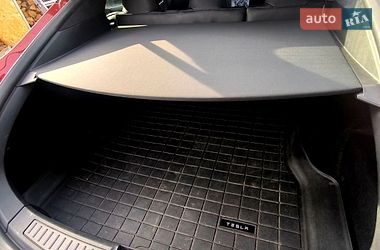 Ліфтбек Tesla Model S 2018 в Ірпені