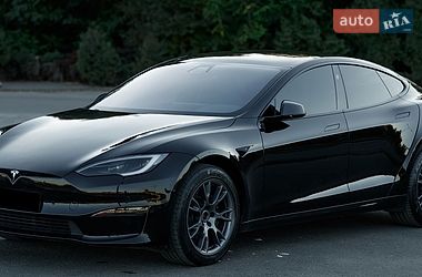 Лифтбек Tesla Model S 2022 в Львове