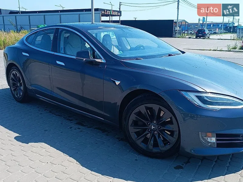Tesla Model S