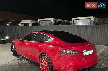 Лифтбек Tesla Model S 2013 в Перемышлянах