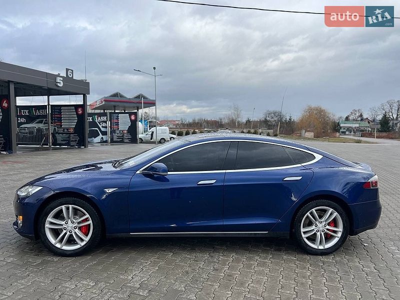 Ліфтбек Tesla Model S 2015 в Львові фото 2 Ліфтбек Tesla Model S 2015 в Львові