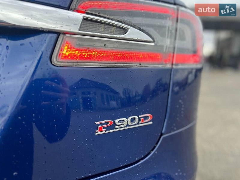 Ліфтбек Tesla Model S 2015 в Львові фото 5 Ліфтбек Tesla Model S 2015 в Львові