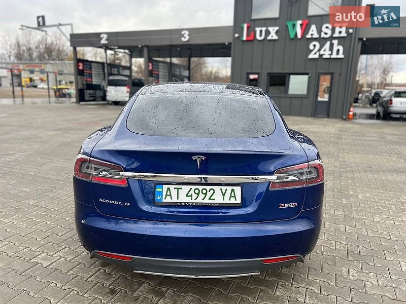 Ліфтбек Tesla Model S 2015 в Львові фото 9 Ліфтбек Tesla Model S 2015 в Львові