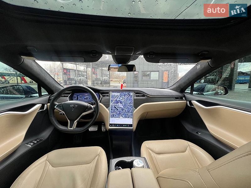 Ліфтбек Tesla Model S 2015 в Львові фото 12 Ліфтбек Tesla Model S 2015 в Львові