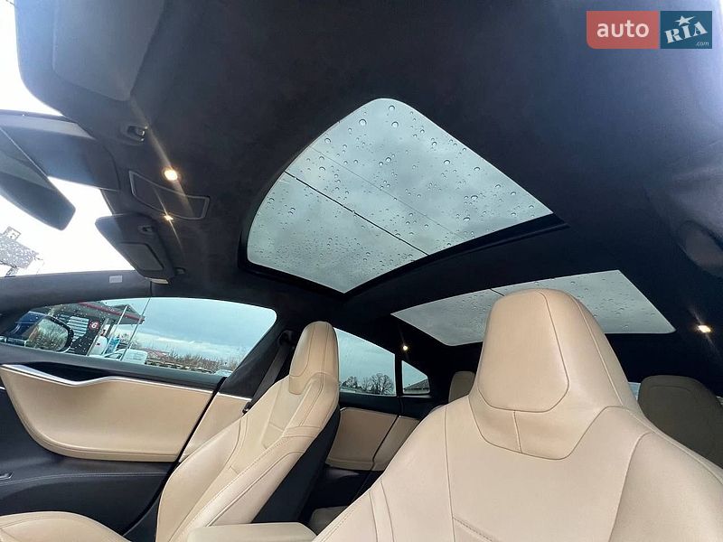 Ліфтбек Tesla Model S 2015 в Львові фото 11 Ліфтбек Tesla Model S 2015 в Львові