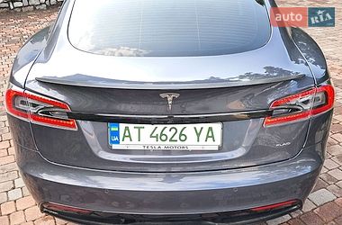 Лифтбек Tesla Model S 2021 в Коломые