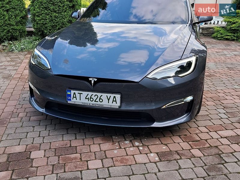 Лифтбек Tesla Model S 2021 в Коломые