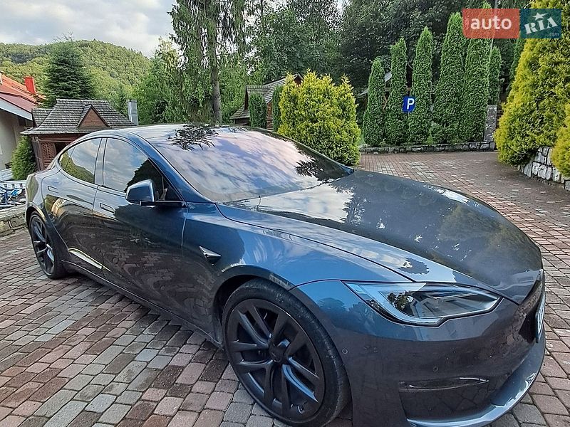 Лифтбек Tesla Model S 2021 в Коломые
