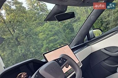 Лифтбек Tesla Model S 2021 в Коломые