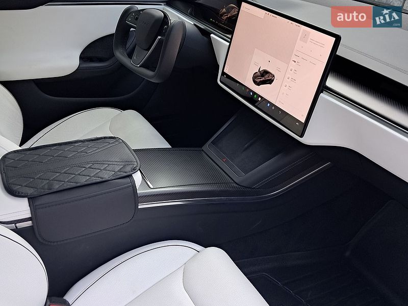 Лифтбек Tesla Model S 2021 в Коломые