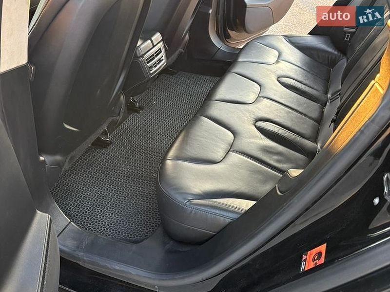 Лифтбек Tesla Model S 2014 в Николаеве