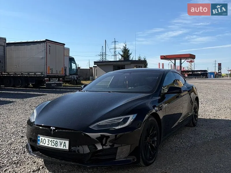 Tesla Model S 2016