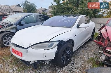 Лифтбек Tesla Model S 2019 в Сквире