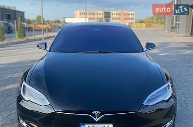 Лифтбек Tesla Model S 2019 в Ивано-Франковске