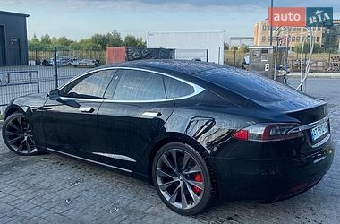 Лифтбек Tesla Model S 2019 в Ивано-Франковске