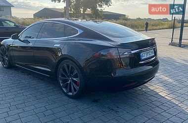 Лифтбек Tesla Model S 2019 в Ивано-Франковске