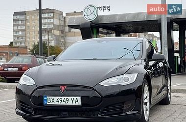 Лифтбек Tesla Model S 2015 в Хмельницком