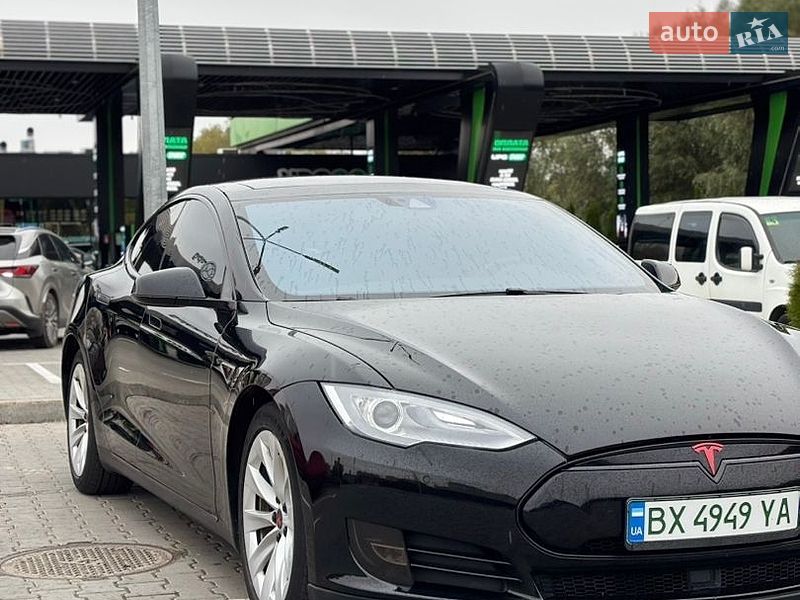 Лифтбек Tesla Model S 2015 в Хмельницком фото 7 Лифтбек Tesla Model S 2015 в Хмельницком