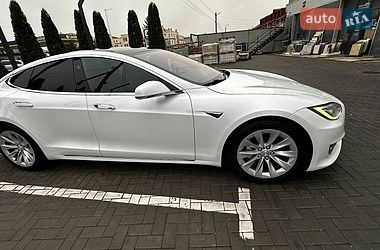 Ліфтбек Tesla Model S 2018 в Кам'янець-Подільському