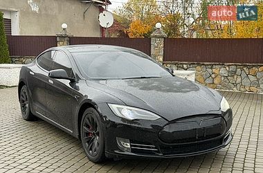 Лифтбек Tesla Model S 2014 в Коломые