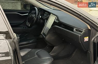 Лифтбек Tesla Model S 2014 в Коломые