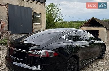 Лифтбек Tesla Model S 2014 в Коломые
