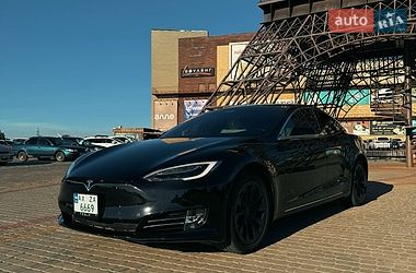 Ліфтбек Tesla Model S 2020 в Харкові