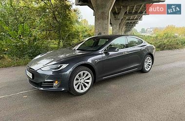 Ліфтбек Tesla Model S 2020 в Дніпрі