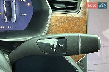 Ліфтбек Tesla Model S 2020 в Стрию