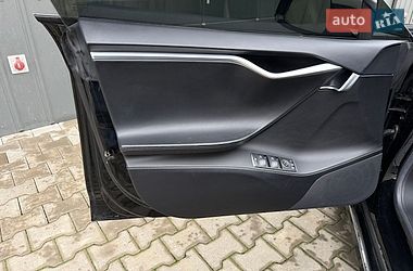 Лифтбек Tesla Model S 2018 в Ковеле