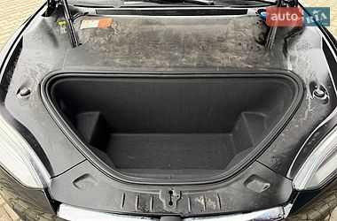 Лифтбек Tesla Model S 2018 в Ковеле