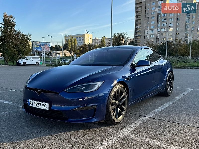 Лифтбек Tesla Model S 2021 в Киеве