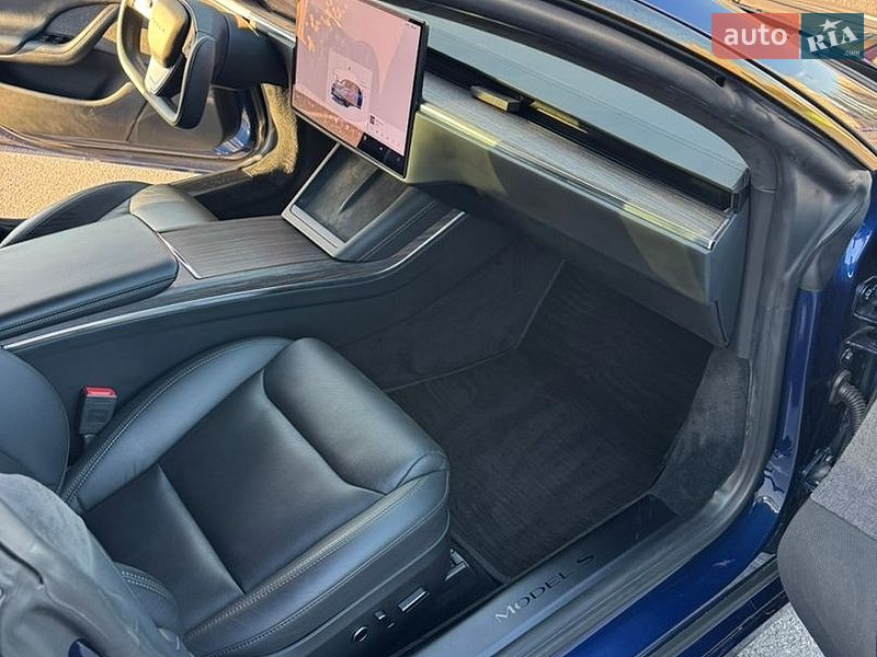 Лифтбек Tesla Model S 2021 в Киеве